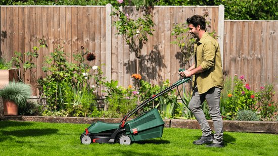 Bosch Home and Garden UniversalRotak 37-555 Grasmaaier Elektrisch 1400 W Snijbreedte max. 370 mm van Merkloos	 — afbeelding 3
