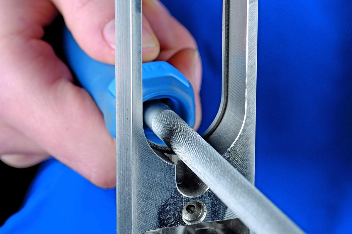 Ronde Werkplaatsvijl 250 mm met Ergonomisch Handvat - Ideaal voor Grof Verspanen en Voorbewerken