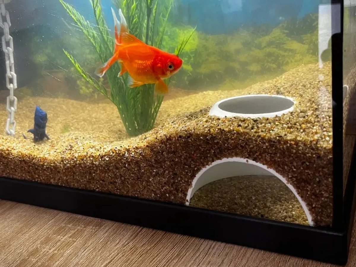 Aquarium Grot Ondergrondse Schuilplaats voor Vissen – Aquarium Decoratie Cave – Vis Verstopplek – Aquascape Accessoire – Geschikt voor Goudvissen & Tropische Vissen – Aquarium Accessoires Zoetwater