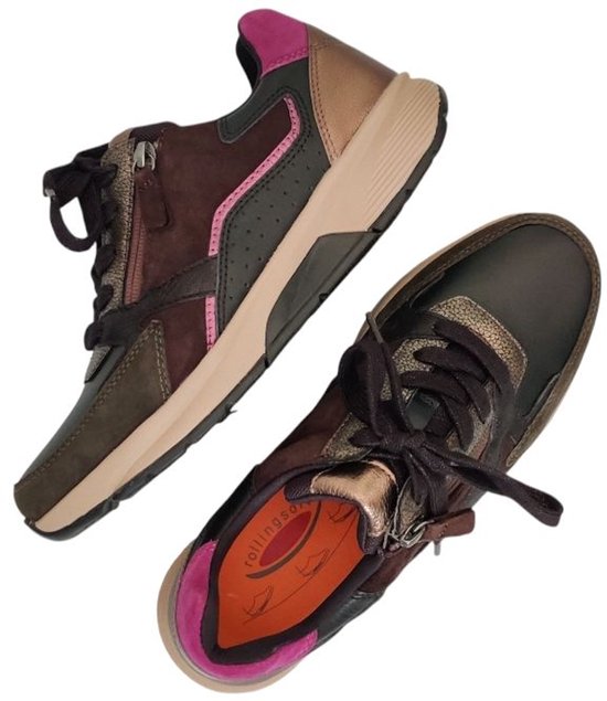 Zijzicht van een zwarte Gabor sneaker met bruine, groene, paarse en gouden panelen.