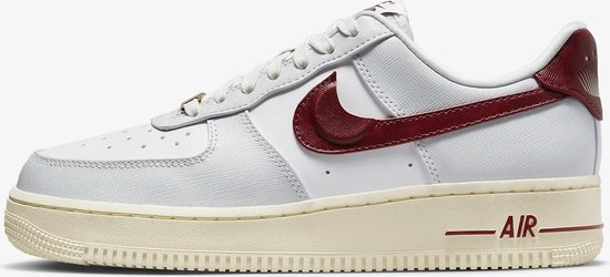 NIKE AIR FORCE 1 TAILLE 41
