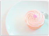 PVC Schuimplaat - Roze Cupcake op Bordje met Vork - 40x30 cm Foto op PVC Schuimplaat (Met Ophangsysteem)