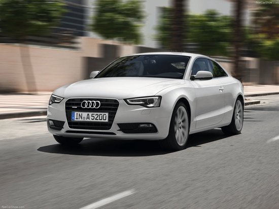 Tapis de coffre Audi A5 8T3 - Année de construction : 2007 - 12/2016 - Perfect adapté - Matière : Velours