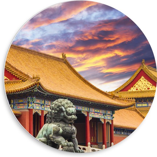PVC Schuimplaat Muurcirkel - Tempel met Gouden en Rode Details in Beijing, China - 50x50 cm Foto op Muurcirkel (met ophangsysteem)