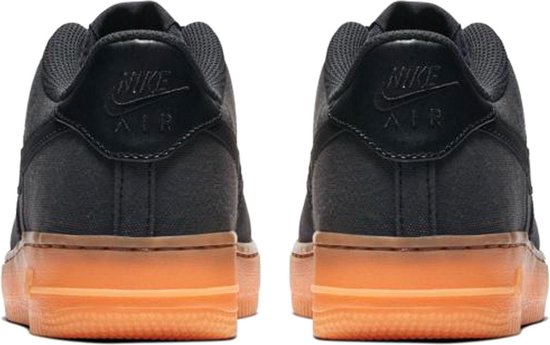 nike air force 1 zwarte zool