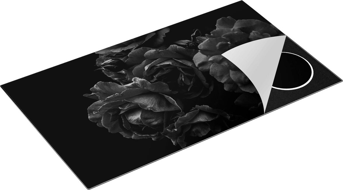 Chefcare Inductie Beschermer Rode Bloemen met Zwarte Achtergrond - Zwart Wit - 91,6x52,7 cm - Afdekplaat Inductie - Kookplaat Beschermer - Inductie Mat