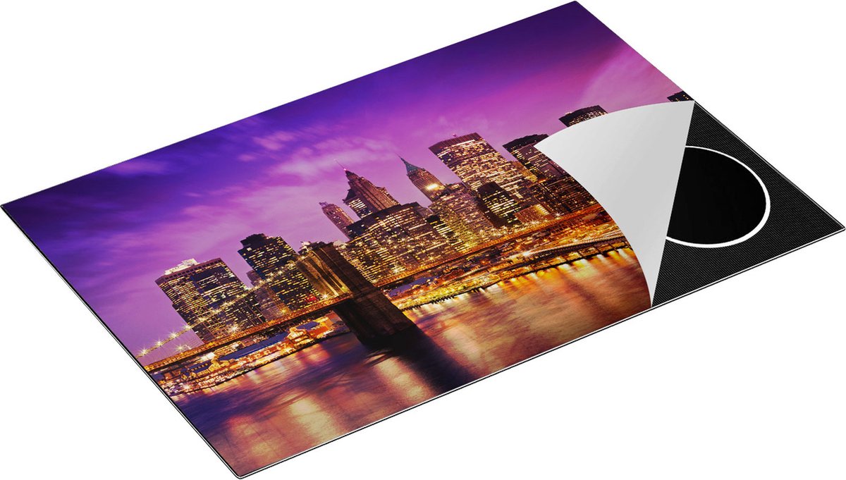Chefcare Inductie Beschermer Skyline New York van Centrum in het Paars - 83x51,5 cm - Afdekplaat Inductie - Kookplaat Beschermer - Inductie Mat