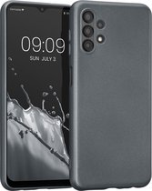 kwmobile telefoonhoesje geschikt voor Samsung Galaxy A13 4G - Flexible case voor smartphone van TPU - In metallic grijs