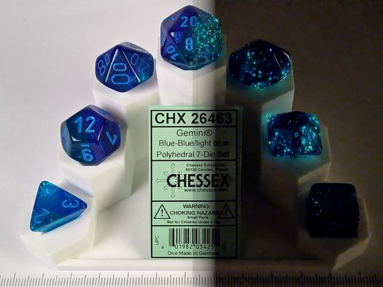 Afbeelding van het spel Chessex 7-Die set Gemini - Blue-Blue/Light Blue