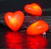 2x Hart broche met knipperlichtje - Rood hartje broche speldje 2 stuks - Valentijn decoratie speldjes