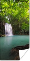 Poster Het azuurblauwe water met een waterval bij het Thaise Nationaal park Erawan - 40x80 cm