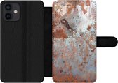 Bookcase Geschikt voor iPhone 12 Mini telefoonhoesje - Metalen - Roest print - Zilver - Met vakjes - Wallet case met magneetsluiting