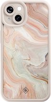 Casimoda® hoesje - Geschikt voor iPhone 15 - Marmer Waves - Effen telefoonhoesje met lensbescherming - TPU - Backcover - Bruin/beige