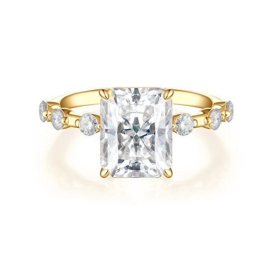 Isla - 18k Geelgouden Radiant Geslepen Moissanite Ring met Zijstenen - 3.9 karaat