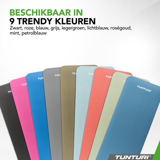 Rij van negen Tunturi yogamatten in trendy kleuren: zwart, roze, blauw, grijs, legergroen, lichtblauw, rosé, mint, petrolblauw.