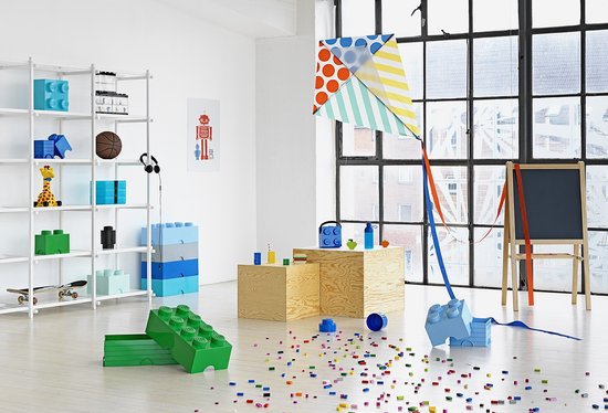 Boîte de rangement bleu clair en forme de brique LEGO avec 8 tenons.