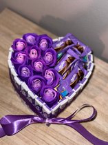 Milka Geschenkhart - Chocolade geschenk - Chocolade hart - Kerstcadeau - Valentijn cadeau - Cadeau voor hem of haar - Feestdagen - Verjaardag