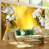 Fotobehangkoning - Behang - Vliesbehang - Fotobehang Orchidee op Goud - Orchid in Gold - 100 x 70 cm