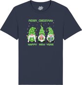 Christmas Gnomies Groen - Foute kersttrui kerstcadeau - Dames / Heren / Unisex Kerst Kleding - Grappige Feestdagen Outfit - Unisex T-Shirt - Navy Blauw - Maat 4XL