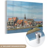 MuchoWow® Glasschilderij 30x20 cm - Schilderij acrylglas - De Volendamse skyline - Foto op glas - Schilderijen