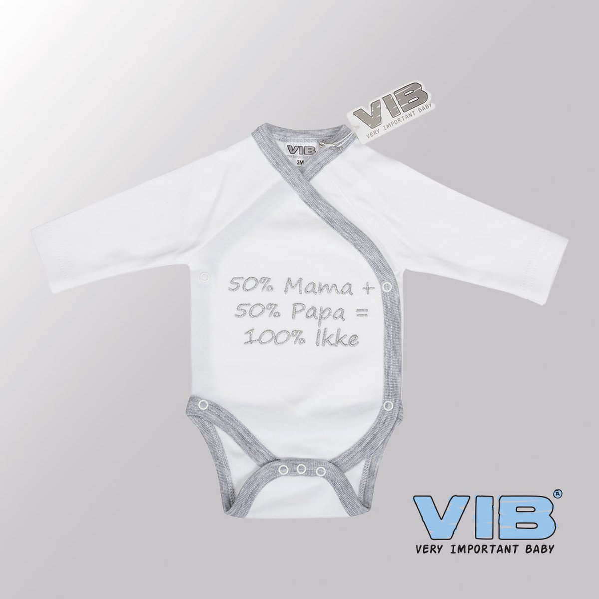 VIB® - Rompertje (overslag) Luxe Katoen - 50% papa en 50% mama = 100% ikke (Wit) - Babykleertjes - romper - rompertjes - rompertjes met tekst - baby cadeau - baby aankondiging - overslagromper