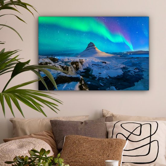 Aurores boréales au-dessus de la montagne Kirkjufell en Islande toile 2cm 90x60 cm - Tirage photo sur toile (Décoration murale salon / chambre) / Phénomènes naturels Peintures sur toile