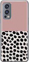 OnePlus Nord 2 hoesje - Stippen roze - Siliconen telefoonhoesje - Roze - Gestipt - Casimoda