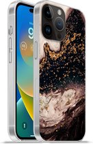 Geschikt voorApple Iphone 14 Pro Max hoesje - Natuursteen - Goud - Zwart - Siliconen Telefoonhoesje