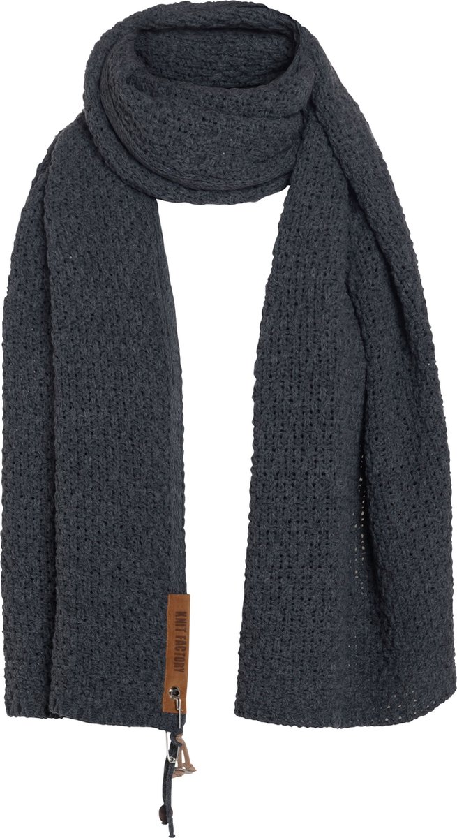 Knit Factory Luna Gebreide Sjaal Dames & Heren - Colsjaal - Omslagdoek - Antraciet - 200x50 cm - Inclusief sierspeld