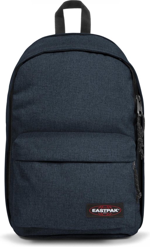 Donkerblauwe Eastpak rugzak, voorkant met Eastpak logo.