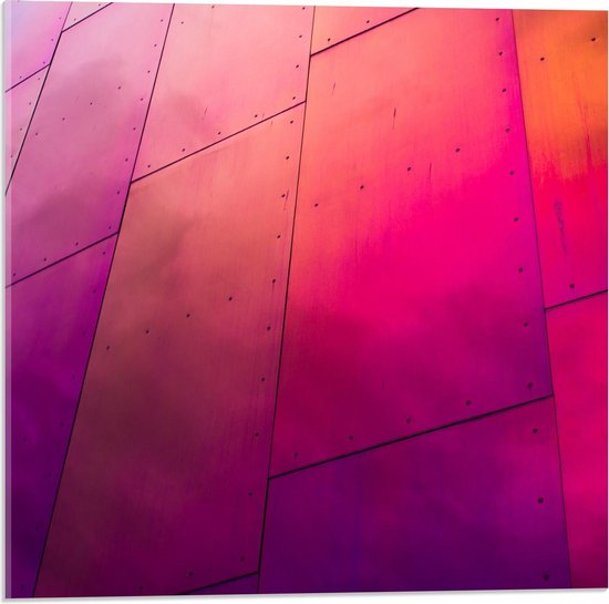 Acrylglas - Paars/Roze Gevlekt Gebouw - 50x50cm Foto op Acrylglas (Wanddecoratie op Acrylglas)