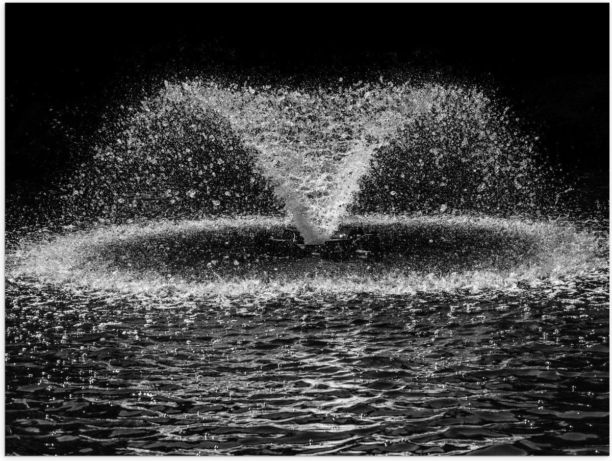 Poster – Spetterende Water Fontein - 40x30cm Foto op Posterpapier