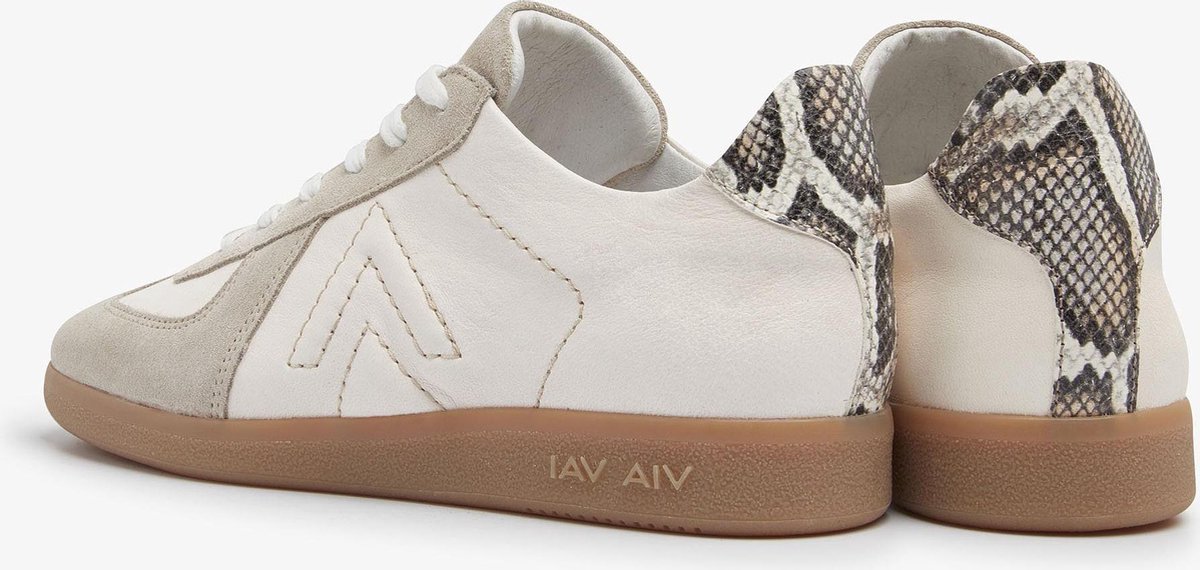 Nilla Sleek - VIA VAI beige sneakers - maat 42 | bol.com