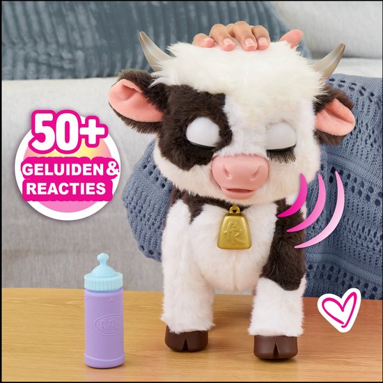 FurReal Riley koe krijgt een aai over de kop, met tekst 50+ GELUIDEN & REACTIES.