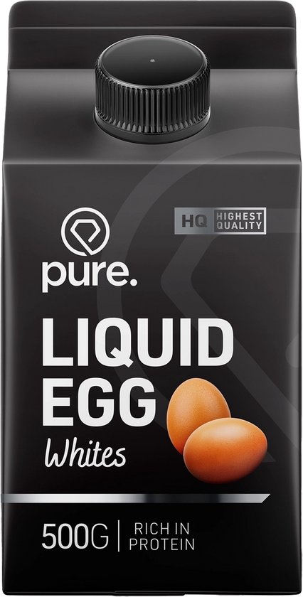 Zwarte verpakking van Pure. Liquid Egg Whites 500g, met twee eieren op de voorkant. Bevat 'RICH IN PROTEIN'.