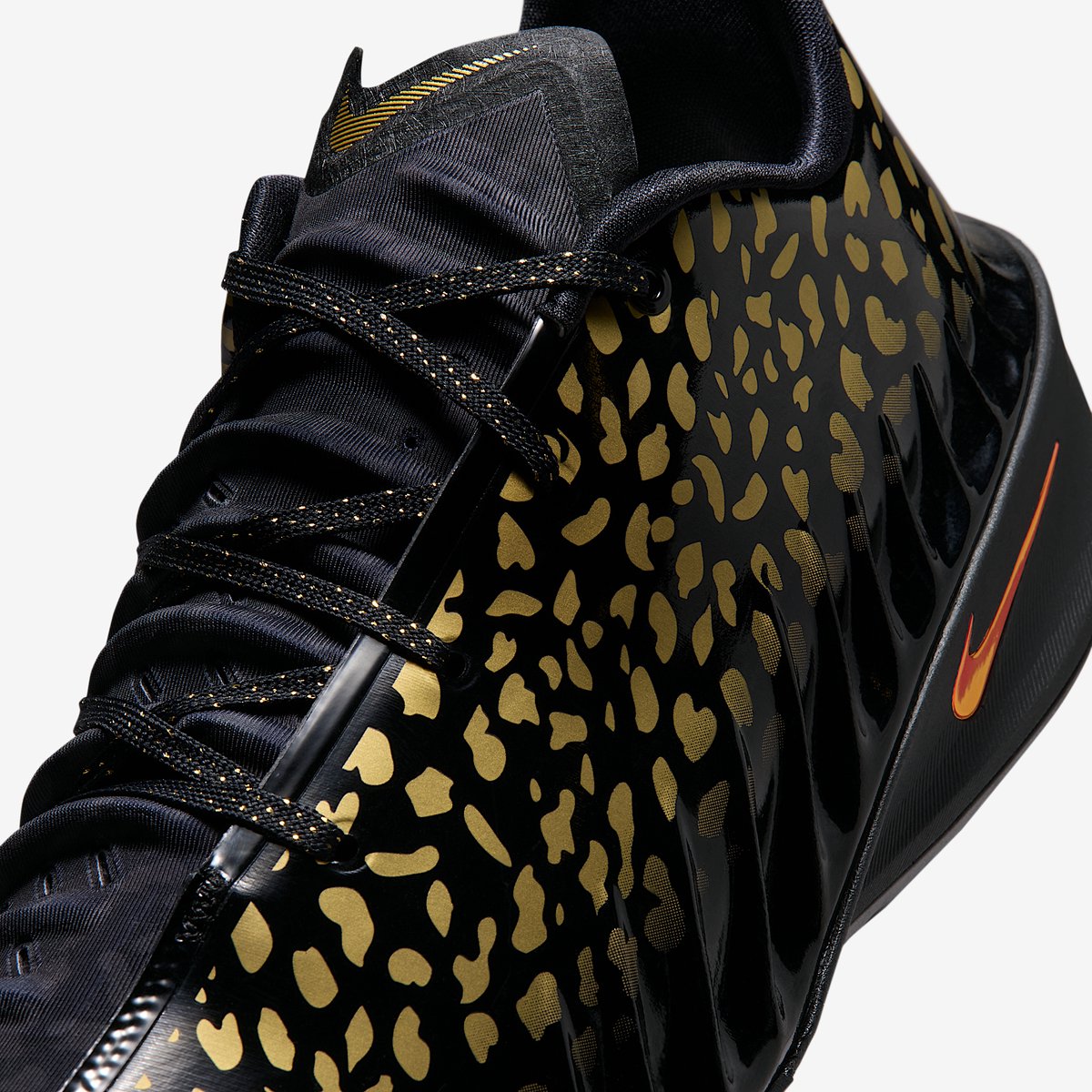 Nike G.T. Cut 4 ‘Victor Wembanyama’ Basketbalschoenen – /Metallic /Bright Crimson G.T. Basketbal Unisex Basketbalschoenen Zwart