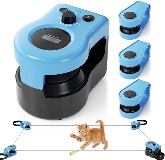 Blauw en zwart interactief kattenspeelgoed, een afstandsbediening, extra clips en een oranje kitten dat speelt.
