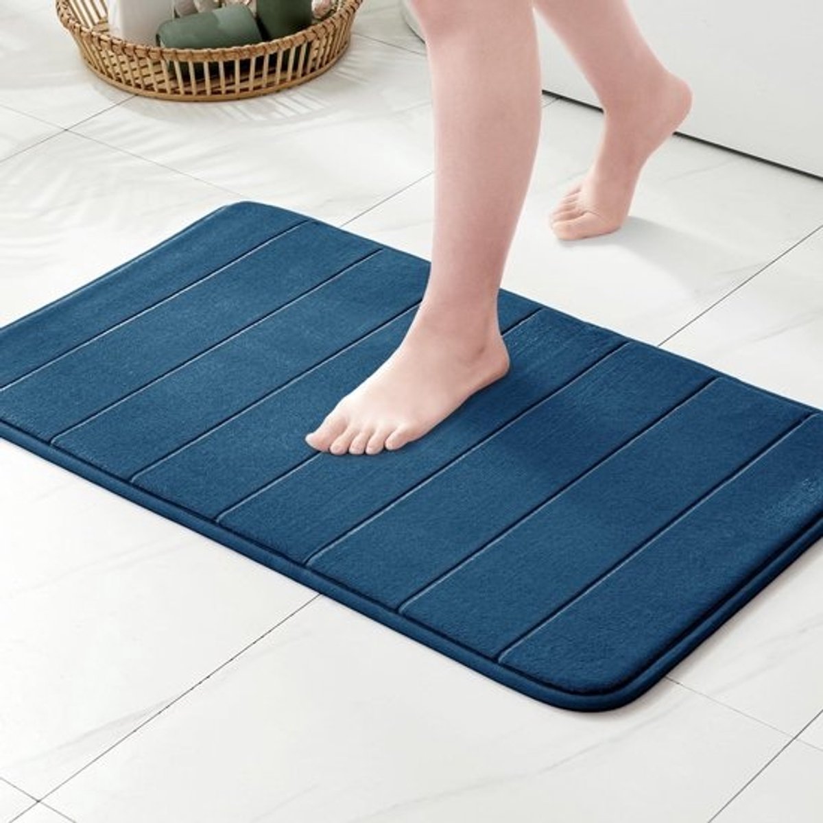 Dailygoods - Droogloopmat - Badmat met Traagschuim - Antislip en Zacht - Donkerblauw - Hydrofiele Vezel - Ideaal voor Badkamer en Keuken - 40x60 cm