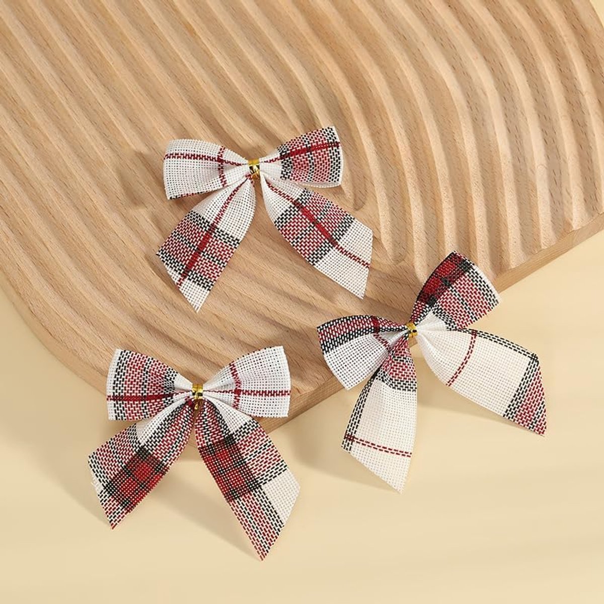 Strikken, kleine kerstboomstrikken, decoratieve kerstboomversiering, strikken voor kerstboom, kerstkrans, geschenkdecoratie, rood-wit