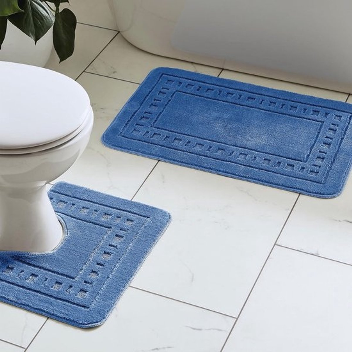 Badmat - Vloermat badkamer - Badkamer comfort - Zacht en absorberend - 50 x 80 cm - Marineblauw