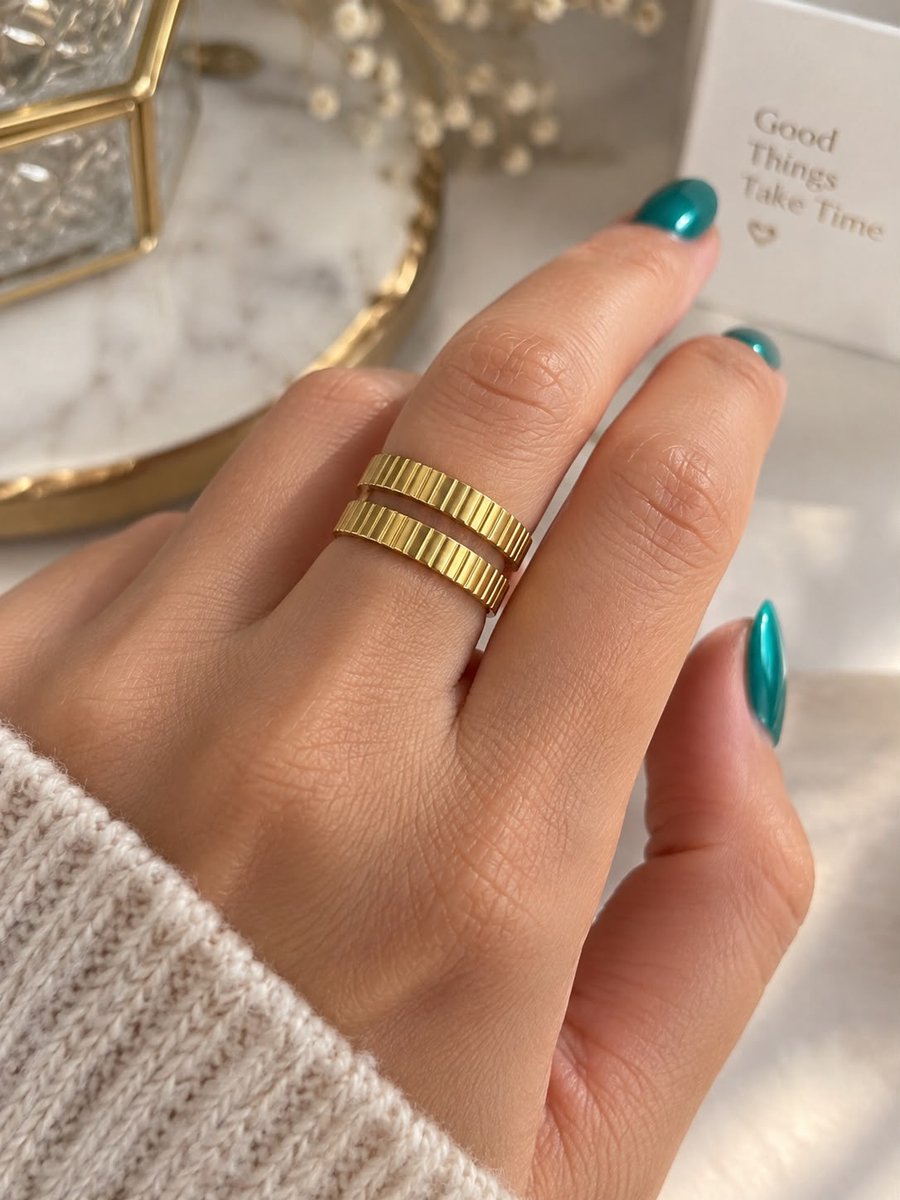 Aneplus Dames Ring Goudkleurig – Dubbele Open Ring – Geribbeld Design – Minimalistisch & Modern – Statement Ring