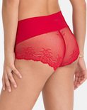 Rode slip met hoge taille en kanten achterkant met bloemendetail.