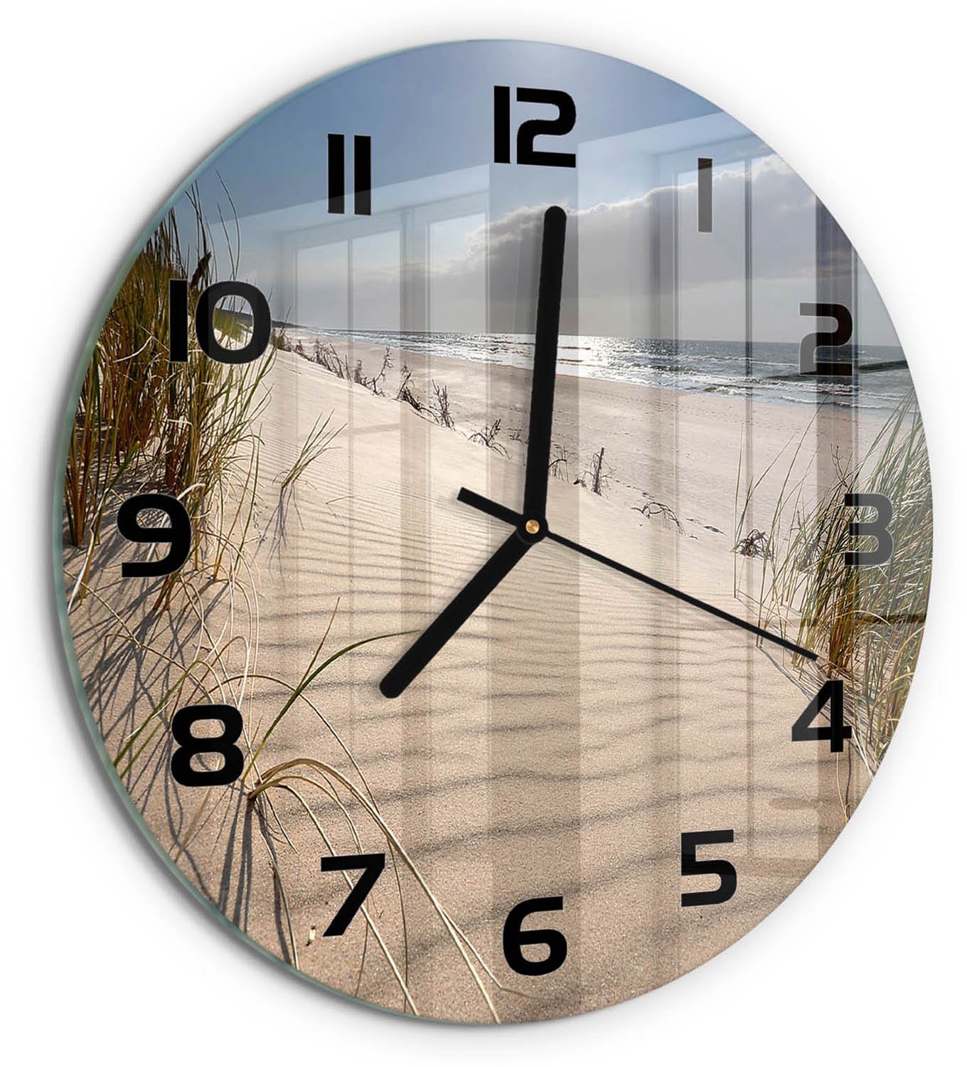 TULUP Wandklok - Mrzeżyno-strand Decoratieve Glazen Klok - fi30 cm - Beige Glazen Wandklok Design - Zwarte handen - Ronde Klok - Glazen Klok Met Print - Wandklok Glas Met Motief