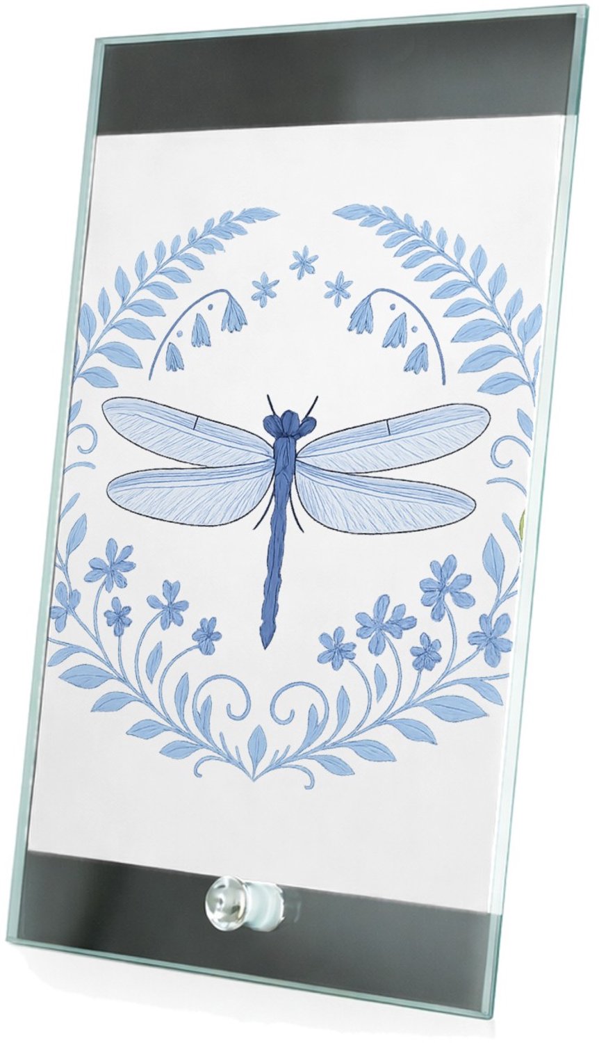 Mr Cadeautjes Glasframe 15 x 23 - design Serene bosrand met libellen en varens in een verfijnd blauw| cadeau Wit
