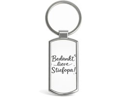 Sleutelhanger Persoonlijk bedankje voor een stiefopa in speelse, sobere ty - metaal, 3 x 7,5 cm - tas | cadeau