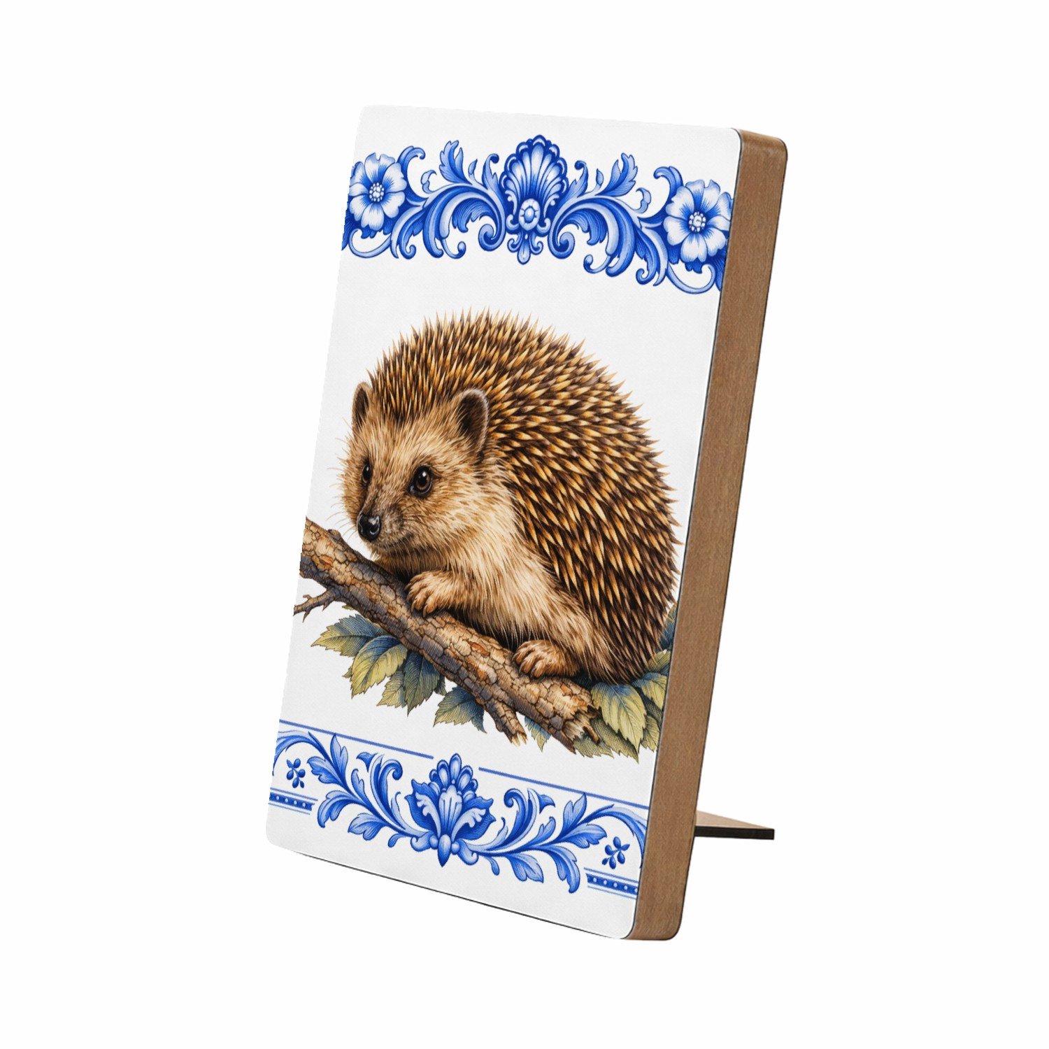 Mr Cadeautjes Glasframe/MDF 12,7 x 17,8 - design Een realistische egel op een tak of tussen bladeren, omringd | cadeau Wit