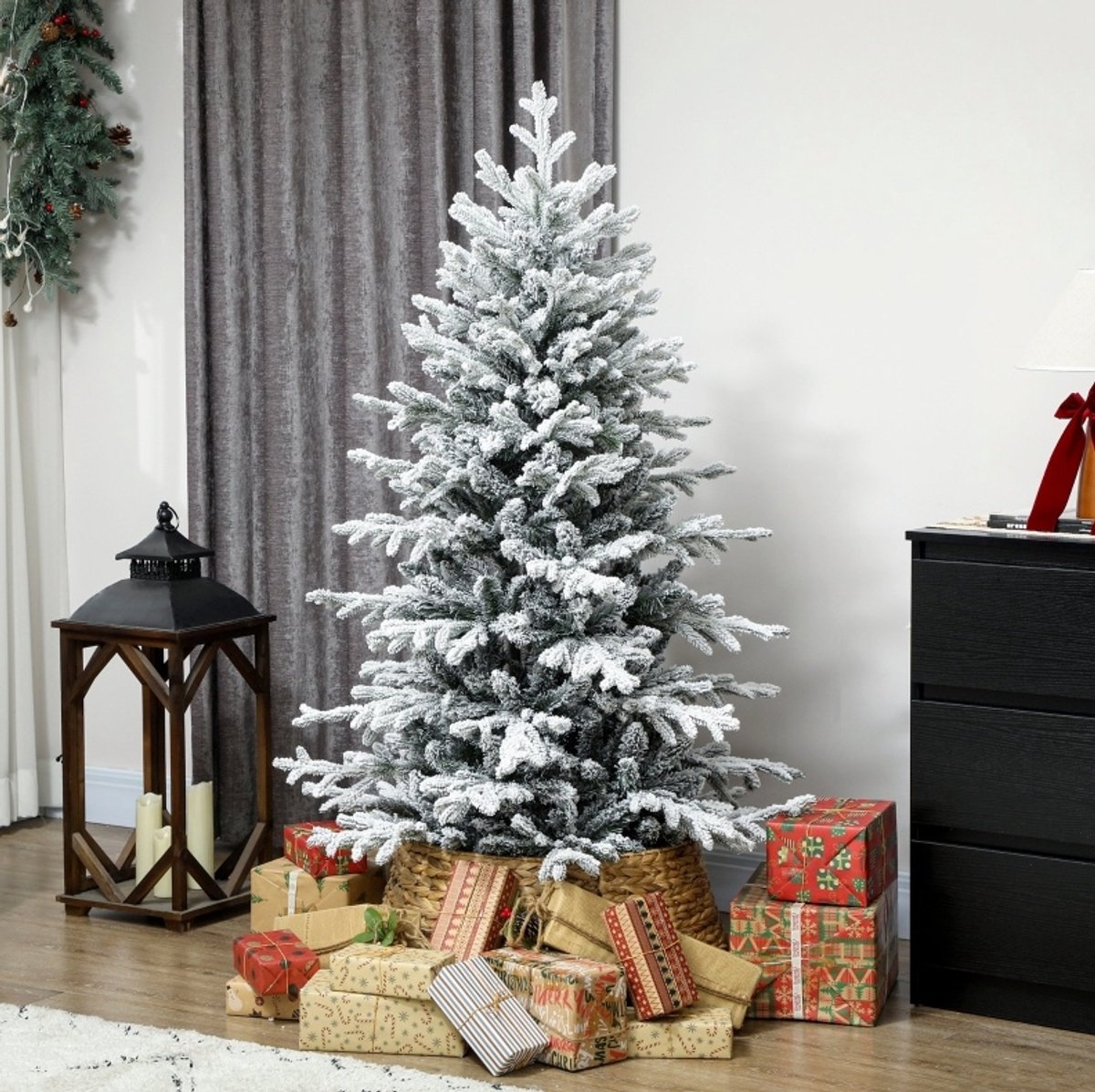 FloraGrace Kunstkerstboom – Sneeuweffect – 150 Cm – Kunststof – Wit Groen – 1162 Takken – Opvouwbare Metalen Standaard – Voor Binnen