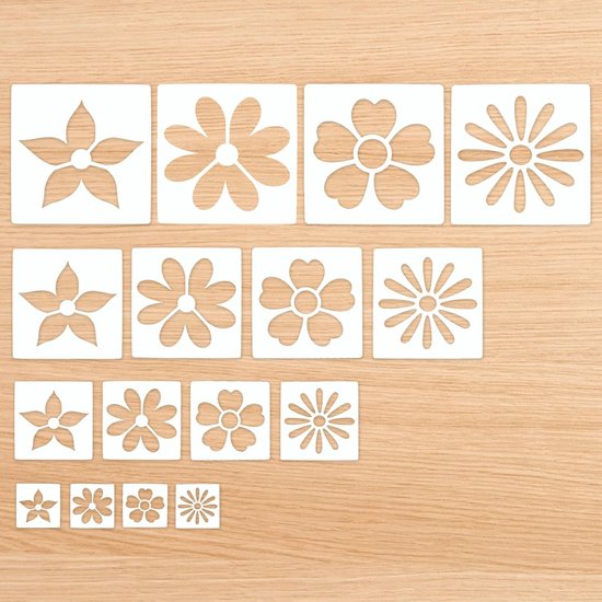 Set van 16 vierkante sjablonen met verschillende bloemendesigns op een houten achtergrond.