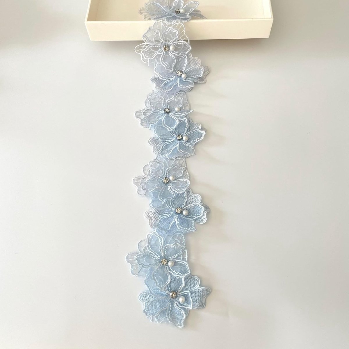 3D Bloemen Kant Trim met Parels en Borduurwerk voor Handgemaakte DIY Naaiprojecten en Kostuumdecoratie (Blauw)