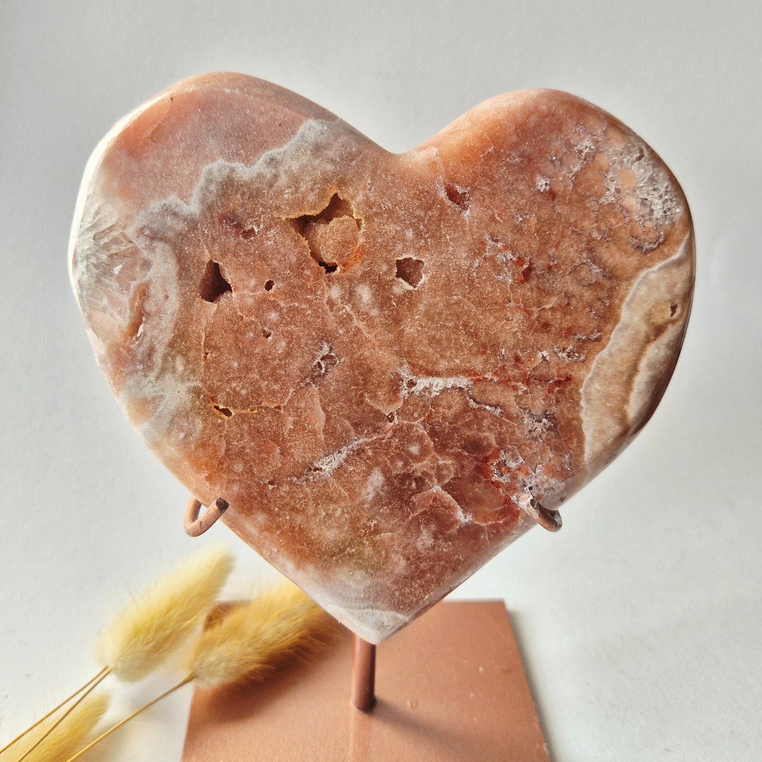 Moonlight Gemstones XL Edelsteen Druzy Pink Amethyst Hart – Hoge Kwaliteit ±663g | incl. metalen standaard | uniek stuk Roze Amethist Meerkleurig
